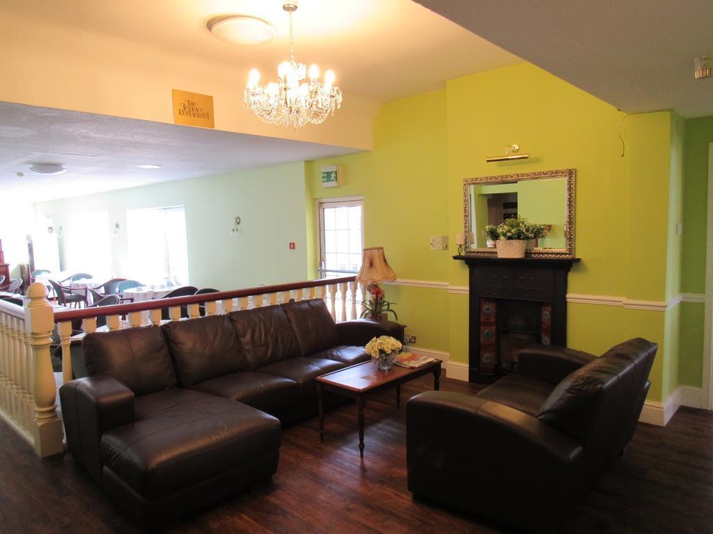 The Beaumont Accommodation 라우스 외부 사진