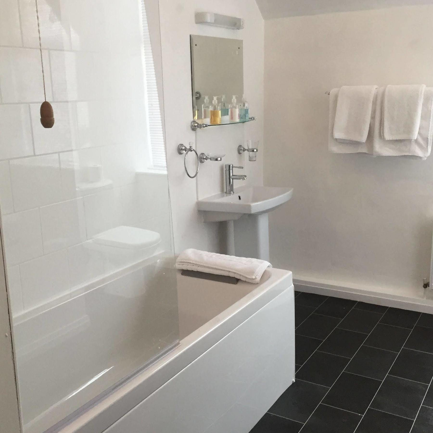 The Beaumont Accommodation 라우스 외부 사진