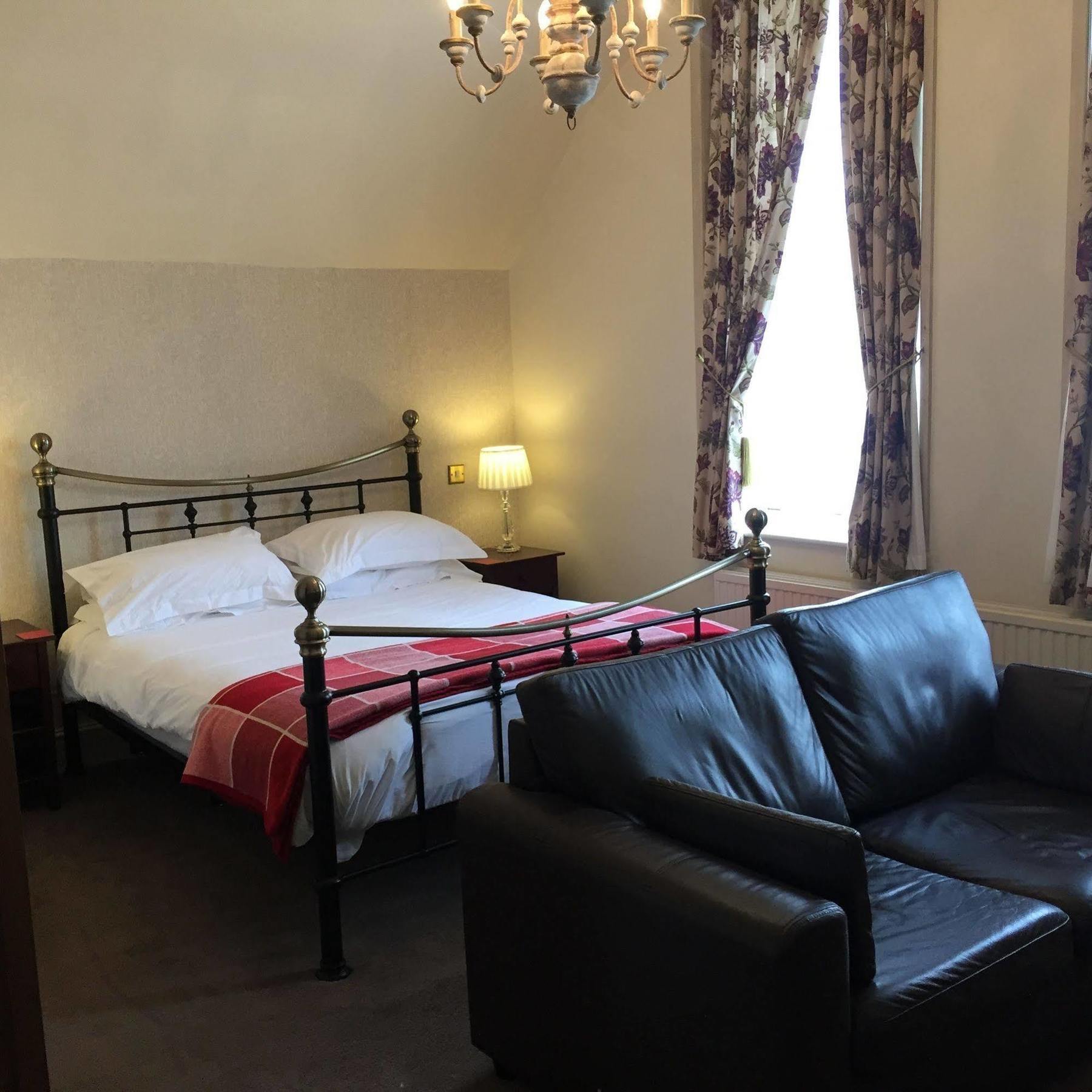 The Beaumont Accommodation 라우스 외부 사진